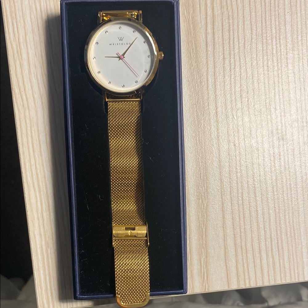 Wristology Gold Watch